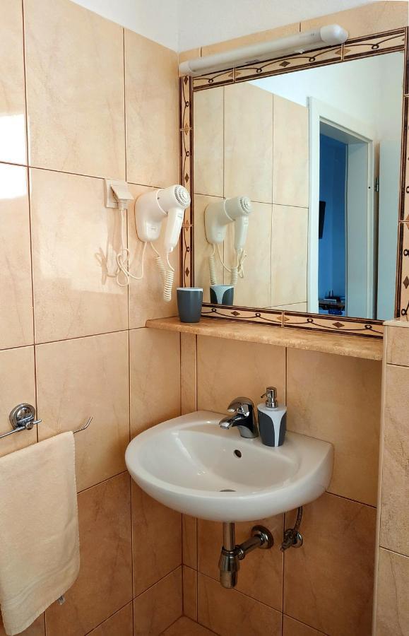 Apartments Marino Drvenik  Extérieur photo